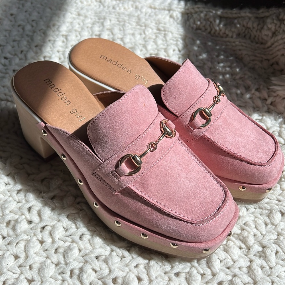 Madden Girl size 7 pink clogs - brand new